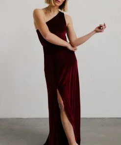BB Custom Tatiana Velvet One Shoulder Maxi Dress | Merlot Dresses
