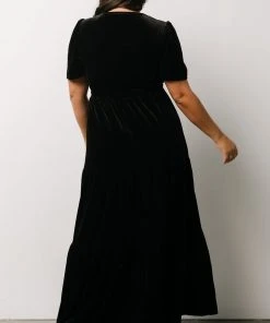 RR Artemis Velvet Maxi Dress | Black Dresses