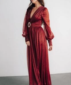 Soi Dresses Azariah Shimmer Maxi Dress | Wine 10 Soi Dresses Azariah Shimmer Maxi Dress | Wine