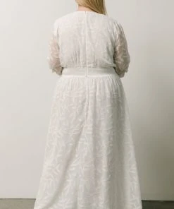 BB Custom Bridget Textured Maxi Dress | White Dresses