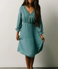 POL Brinley Pleated Dress | Blue Dresses