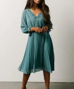 POL Brinley Pleated Dress | Blue Dresses