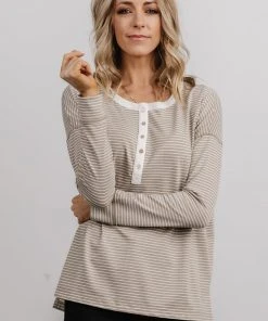 IL Casey Henley Long Sleeve Top | Taupe