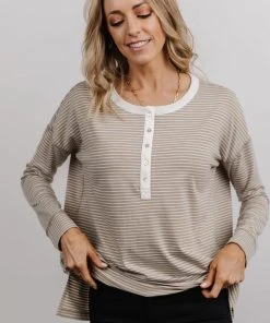 IL Casey Henley Long Sleeve Top | Taupe