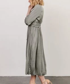 POL Gabriella Satin Midi Dress | Eucalyptus