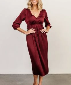 POL Dresses Gabriella Satin Midi Dress | Merlot