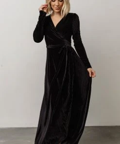 BB Custom Jada Ribbed Velvet Wrap Dress | Black Dresses