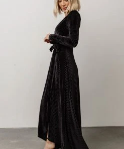 BB Custom Jada Ribbed Velvet Wrap Dress | Black Dresses
