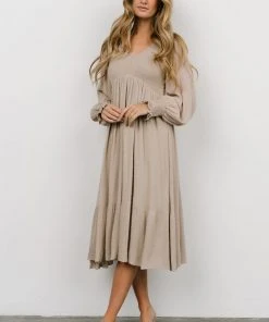 IL Dresses Lainey Smocked Dotted Midi Dress | Beige