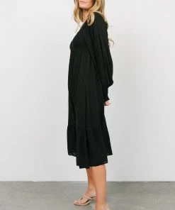 IL Lainey Smocked Dotted Midi Dress | Black