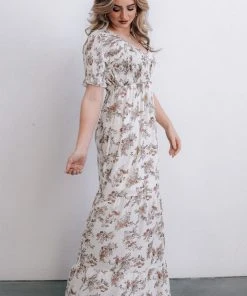 POL Lotta Smocked Maxi Dress | White Floral Dresses 18 POL Lotta Smocked Maxi Dress | White Floral Dresses