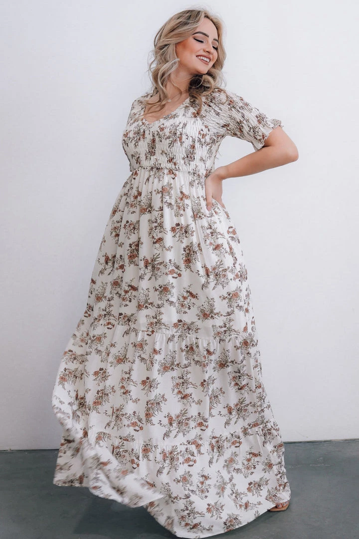 POL Lotta Smocked Maxi Dress | White Floral Dresses 5 POL Lotta Smocked Maxi Dress | White Floral Dresses