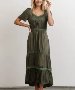 POL Lumi Tiered Maxi Dress | Dusty Green Dresses