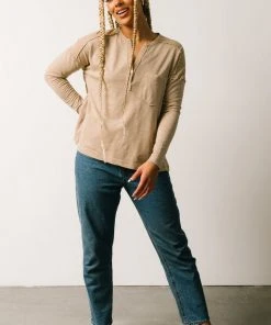 IL Mary Long Sleeve Pocket Top | Sand Tops