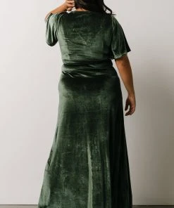 BB Custom Dresses Meghan Velvet Wrap Maxi Dress | Deep Green