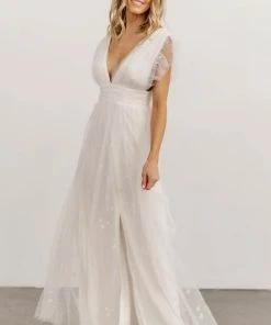 Soi Dresses Nova Shimmer Maxi Dress | White