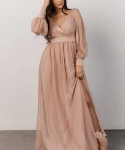 Soi Octavia Shimmer Gown | Blush