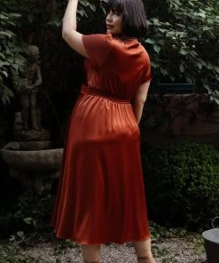 JH Dresses Poppy Satin Midi Dress | Rust