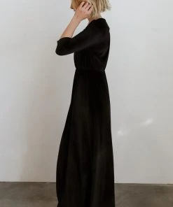 BB Custom Sofia Velvet Maxi Dress | Black Dresses