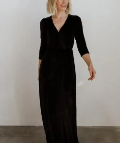 BB Custom Sofia Velvet Maxi Dress | Black Dresses