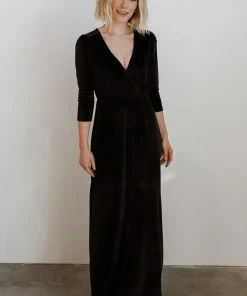 BB Custom Sofia Velvet Maxi Dress | Black Dresses