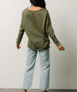 IL Boho Thatcher Long Sleeve Top | Olive