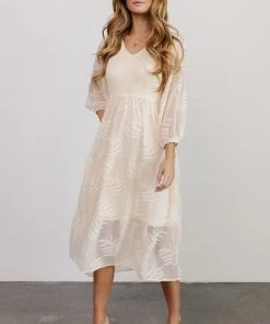 POL Tommi Smocked Midi Dress | Vintage Cream