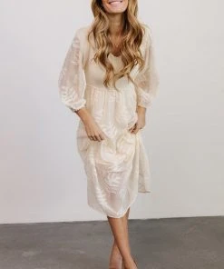 POL Tommi Smocked Midi Dress | Vintage Cream