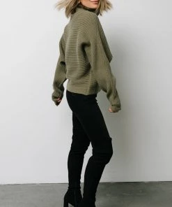 LUM Tops Whitney Ribbed Turtle Neck Sweater | Dusty Olive