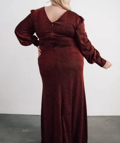 Soi Dresses Zae Shimmer Gown | Merlot 20 Soi Dresses Zae Shimmer Gown | Merlot